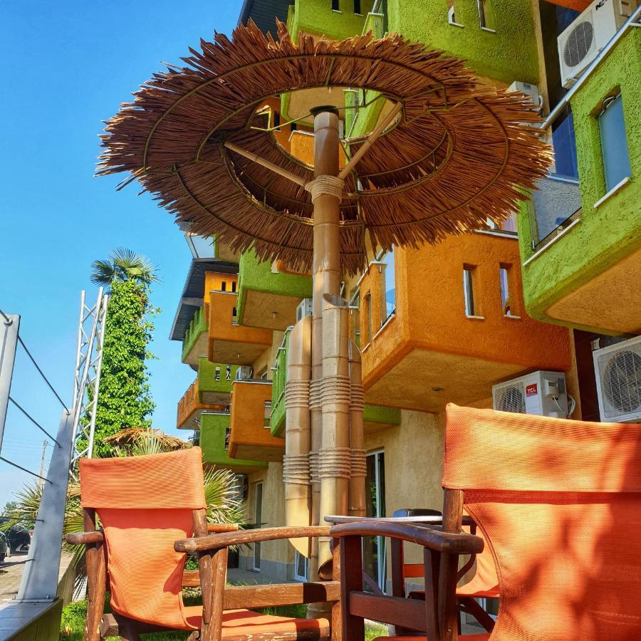 Lilalo Ηotel Paralía エクステリア 写真